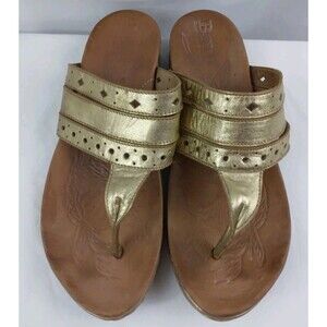 Born Gold Metallic Leather Thong Flip Flop Sandals Laser Cut Perforated Size 8